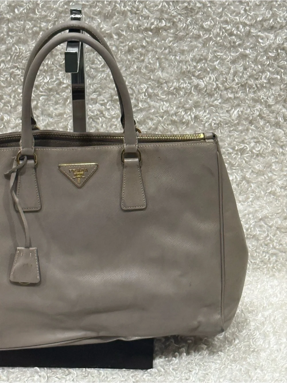 Prada saffiano lux